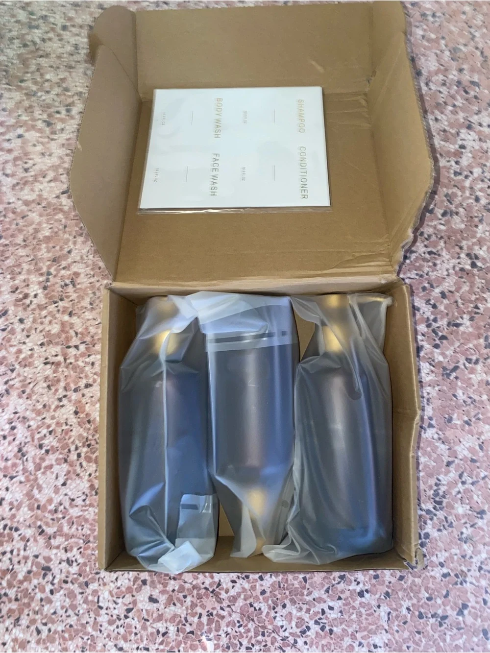 Shower Shampoo Dispenser Set, Reusable Shampoo and Conditioner Bottles